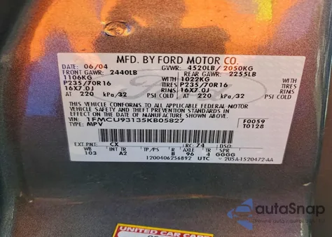 2005 Ford Escape Xlt z USA, uszkodzony, nr VIN 1FMCU93135KB05827